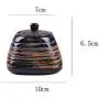 Ensemble de petits pots d'épices en céramique, ustensiles de cuisine japonais peints à la main, boîte pour la maison. Ensemble de petits pots d'épices en céramique, ustensiles de cuisine japonais peints à la main, boîte pour la maison.