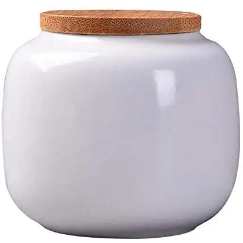 Mini Tea Storage Containers Tea Tins Food Storage Jar, Ceramics Tea Canister Traditional Tea Caddy, Portable Sealed Storage Tank Can Store Tea/Seed/Coffee/Pepper with Airtight Lid (White)