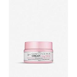 it Confidence in a Cream rosy tone