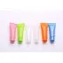 20 Stück 10ml Leere Kunststoff-Tubenspender für Gesichtswasser Proben, Hautpflege, Shampoos, Kosmetik Emulsion, Duschgel (Farbe zufällig)