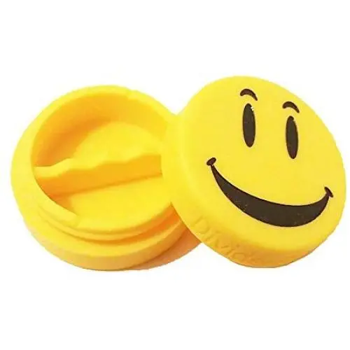 Divider Pro Medium 1.5" Divided Silicone Puck Container (Smile Emoji) Divider Pro Medium 1.5" Divided Silicone Puck Container (Smile Emoji)