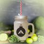 Grünes „A“ Weihnachtsbaum-Spielzeug Monogramm A Gefrosteter Glas-Masonen-Topf mit Stroh