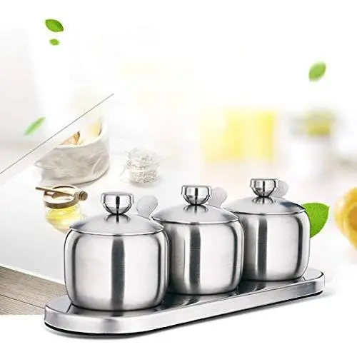 Ensemble de stockage et de conserve pour épices : boîte à sel, poivre et pot à épices en acier inoxydable. Ensemble de stockage et de conserve pour épices : boîte à sel, poivre et pot à épices en acier inoxydable.