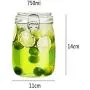Bouteille de vin mousseux, verre à vin, jarre de verre étanche, pot pour fruits de passion, citron, enzyme, petit récipient. Bouteille de vin mousseux, verre à vin, jarre de verre étanche, pot pour fruits de passion, citron, enzyme, petit récipient.