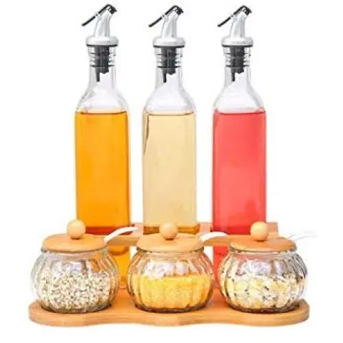 Boîte d'assaisonnement, étagère à épices en bois, bocaux en verre ronds avec cuillères, rangement pour vinaigre, sauce soja, vin, rangement cuisine. Boîte d'assaisonnement, étagère à épices en bois, bocaux en verre ronds avec cuillères, rangement pour vinaigre, sauce soja, vin, rangement cuisine.