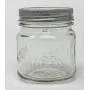 Bouteilles en verre Mason carrées de 240 ml (12 pack) avec couvercles argentés. Bouteilles en verre Mason carrées de 240 ml (12 pack) avec couvercles argentés.
