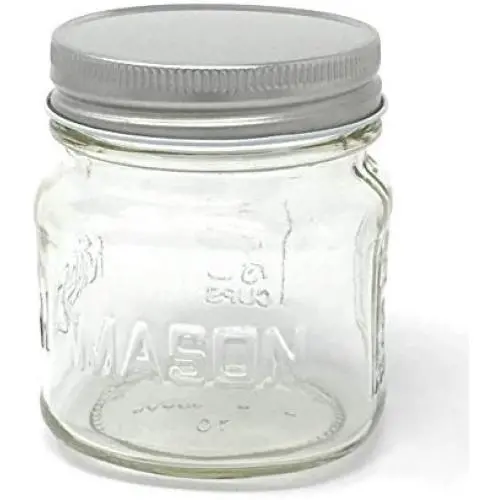 Bouteilles en verre Mason carrées de 240 ml (12 pack) avec couvercles argentés. Bouteilles en verre Mason carrées de 240 ml (12 pack) avec couvercles argentés.