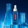 Retinolserum für Gesicht, L’Oréal Paris Revitalift Derm Intensives Nachtserum, 0,3 % reines Retinol, sichtbar Falten reduzieren, auch tiefe, 1 fl oz Serum + 3 Triple Power Feuchtigkeitspflegestick Einwegsamples