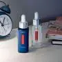Retinolserum für Gesicht, L’Oréal Paris Revitalift Derm Intensives Nachtserum, 0,3 % reines Retinol, sichtbar Falten reduzieren, auch tiefe, 1 fl oz Serum + 3 Triple Power Feuchtigkeitspflegestick Einwegsamples