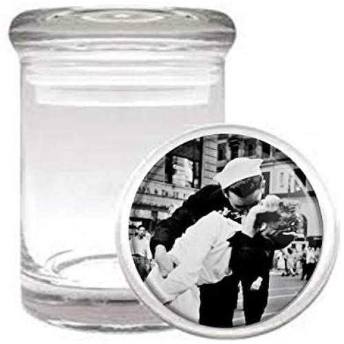 Klassische Kiss-Glasflasche, medizinisches Aroma, geruchslos.