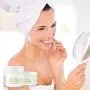 Crème hydratante pour le visage avec Aloe Vera biologique, huile de coco biologique, Vitamine C, Vitamine E et huile de rose musquée. Lotion quotidienne pour peau sèche et sensible. Crème régénérante Deluvia. Crème hydratante pour le visage avec Aloe Vera biologique, huile de coco biologique, Vitamine C, Vitamine E et huile de rose musquée. Lotion quotidienne pour peau sèche et sensible. Crème régénérante Deluvia.