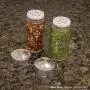 3-stufige Gewürzregal Organizer von Sorbus mit 15 Glas-Gewürzflaschen, ideal für Arbeitsflächen, Schränke, Küche, Esszimmer, Vorratskammer Aufbewahrung