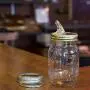 KegWorks Moonshine Mason Jar mit Free Flow Pourer Spindel Deckel, 16 oz.