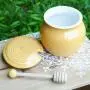 Pot à miel en céramique Cottage Creek avec couvercle et prédécoupe en bois – 473 ml [Blanc]