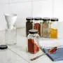 SpiceLuxe Premium Gewürzglas-Set – 14 leere quadratische Glasbehälter, schwarze Metalldeckel, 100 Gewürzlipsen, Einfach zu verwendende Dosierkanne und Schüttelaufsätze – Dekorativer Behälter zur Organisation von Gewürzregalen oder Vorratskammern