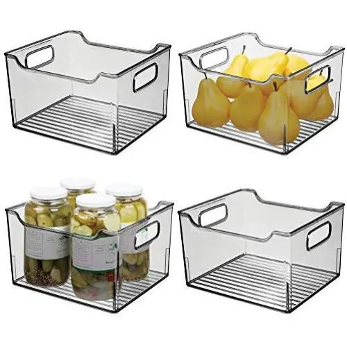 mDesign Kunststoff Küchenschränkchen, Kühlschrank- oder Gefrierbehälter mit Griffen – Organizer für Obst, Joghurt, Snacks, Nudeln – BPA-frei, 10 Zoll Länge, 4er-Set – Grauweis