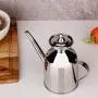 Pot en Inox Vaorwne avec Distributeur de Huile d'Olive, Récipient Argenté 200 ml, Outils de Cuisine, Pot à Huile, Cruet Utensile de Rangement Pot en Inox Vaorwne avec Distributeur de Huile d'Olive, Récipient Argenté 200 ml, Outils de Cuisine, Pot à Huile, Cruet Utensile de Rangement