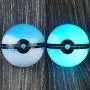 Helleuchte Pokeball Wachsöl Silikonbehälter Antihaft-Behälter für Kräuter-Stashes, Harzkonzentrate, Pillen, Lippenbalsam (Helleuchte Pokeball)