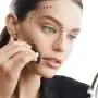Maybelline New York Maquillage Facestudio Stylo Contour V en Point, Teinte Claire, 0,24 oz Maybelline New York Maquillage Facestudio Stylo Contour V en Point, Teinte Claire, 0,24 oz
