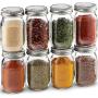 Mini Glasen Behälter für Gewürze; Set von 8 kleinen Glaskaraffen à 4 oz mit Deckeln – Für Kräuter & Gewürze, Marmelade, Honiggläser, (Nicht zum Einmachen) Favors, DIY & Basteln – Zusammen mit SEWANTA 28 Gewürzlabilen.
