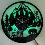 LED Wanduhr | Einzigartiges LED Vinyl Wanduhr | Waldbär Elch Hirsch Wanduhr Berg Haus Wanduhr | Original Geschenk für Wohnzimmer, Schlafzimmer, Büro Dekoration - Perfektes Geschenk für Geburtstag, Muttertag, Frühlingszeit, Abschlussfeier, Weihnachten
