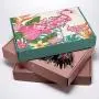 Boîte d'emballage cadeau universelle colorée et personnalisable, en carton ondulé, tendance et venteuse, avec impression de logo. Boîte d'emballage cadeau universelle colorée et personnalisable, en carton ondulé, tendance et venteuse, avec impression de logo.