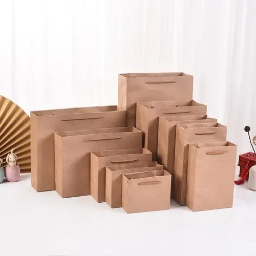 Sacs d'emballage en papier kraft écologique, personnalisés, de bonne qualité, faciles à expédier et avec impression de logo.