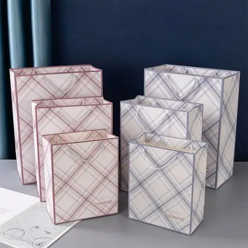 Eco Friendly Customized Universal Luxury Design Cheap Printing Paper Bags Packaging With Handle Eco Friendly Customized Universal Luxury Design Cheap Printing Paper Bags Packaging With Handle