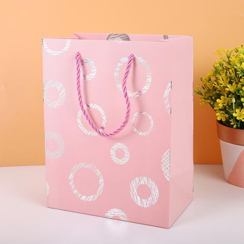 Wholesale Custom High Quality Ivory Board Handle Simple Paper Gift Bags Packaging For Shopping