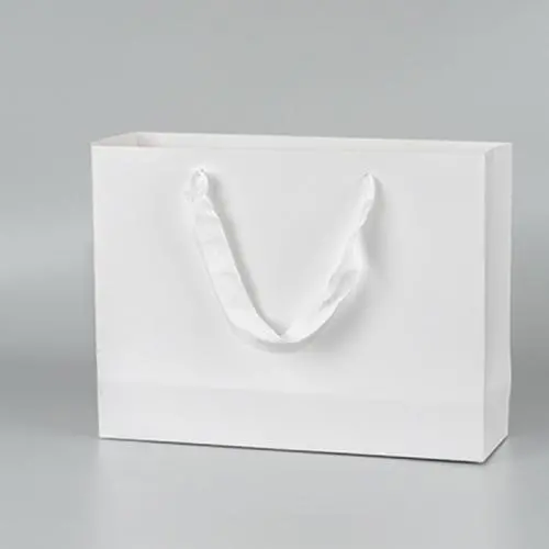 Wholesale Simple Eco Premium Clothing Shopping Paper Gift Bag With Custom Printing Logo