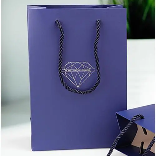 Handmade high quality guarantee gold stamping paper gift packaging bag with custom logo and handles Handmade high quality guarantee gold stamping paper gift packaging bag with custom logo and handles
