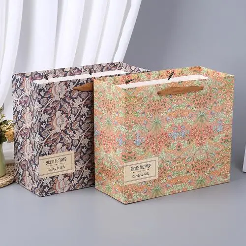 Low Price Customized Brand Logo Luxury Reusable Paper Gift Bags With Handles Low Price Customized Brand Logo Luxury Reusable Paper Gift Bags With Handles