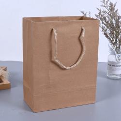 High Quality Wholesale Universal Custom Convenient Eco-friendly Handle Kraft Gift Bag For Packaging