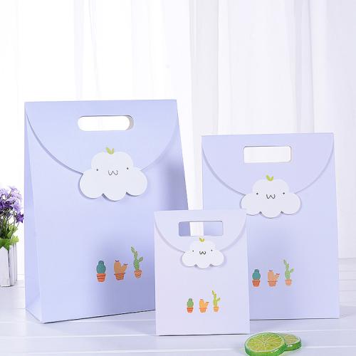 Customized Wholesale Low Price Easy Shipping Creative Colorful Printing Recycled Paper Gift Bags With Logo Print