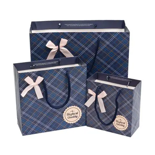 Sacs cadeaux de luxe, élégants, de différentes couleurs, emballage personnalisé avec logo.