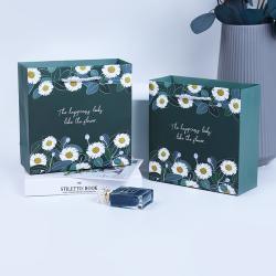 High Quality New Design Daisy Reasonable Fancy Paper Shopping Gift Packaging Bag With Custom Logo