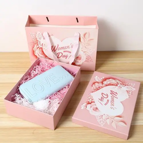 Boîte Cadeau Romantique de Luxe Personnalisée en Carton de Qualité Supérieure avec Paille (Poignée) Boîte Cadeau Romantique de Luxe Personnalisée en Carton de Qualité Supérieure avec Paille (Poignée)
