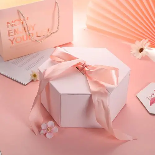 High Quality Luxury Polygonal Hexagonal Easy Shipping Valentine Custom Gift Box With Ribbon Tie