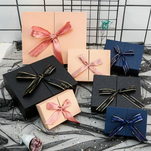 Customized Romantic Colorful Glossy Cardboard Valentine Gift Boxes With Custom Logo Customized Romantic Colorful Glossy Cardboard Valentine Gift Boxes With Custom Logo