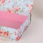 Boîte en carton de conception unique et de haute qualité avec impression colorée et ruban nœud papillon. Boîte en carton de conception unique et de haute qualité avec impression colorée et ruban nœud papillon.