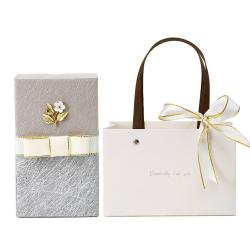 Wholesale Hot Selling Custom Logo Handmade Rigid Cover And Tray Cardboard Packing Gift Box With Handle