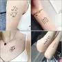 Kleine Wort Vorübergehende Tattoos, 30 Blätter Fälsche Schwarze Tattoosticker für Damen Herren Kinder Jungen Mädchen Erwachsene Kleine Temporäre Tattoopapier für Körperkunst Hand Gesicht Arm Nacken Dekorationen DIY Schönheit Mode Designs
