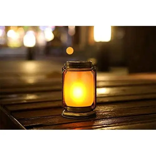 Solar Flammen Laterne, Solarbetriebene Flackernde Flammenleuchten für Draußen, Hängende Wasserdichte Landschafts-Laternen, Solar Mason Jar Laternen für Patio, Garten, Weg und Dekoration (1 Pack)

Hier ist eine kürzere Version:

Solar Flammen Laterne – Sol
