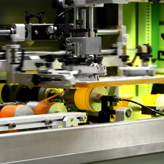 Silk Printing Machine Print Individual Logo and Slogan on Your Products